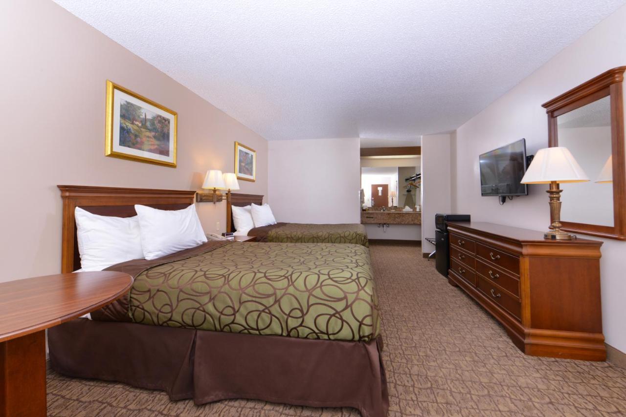 Briarwood Inn Of Geneva المظهر الخارجي الصورة