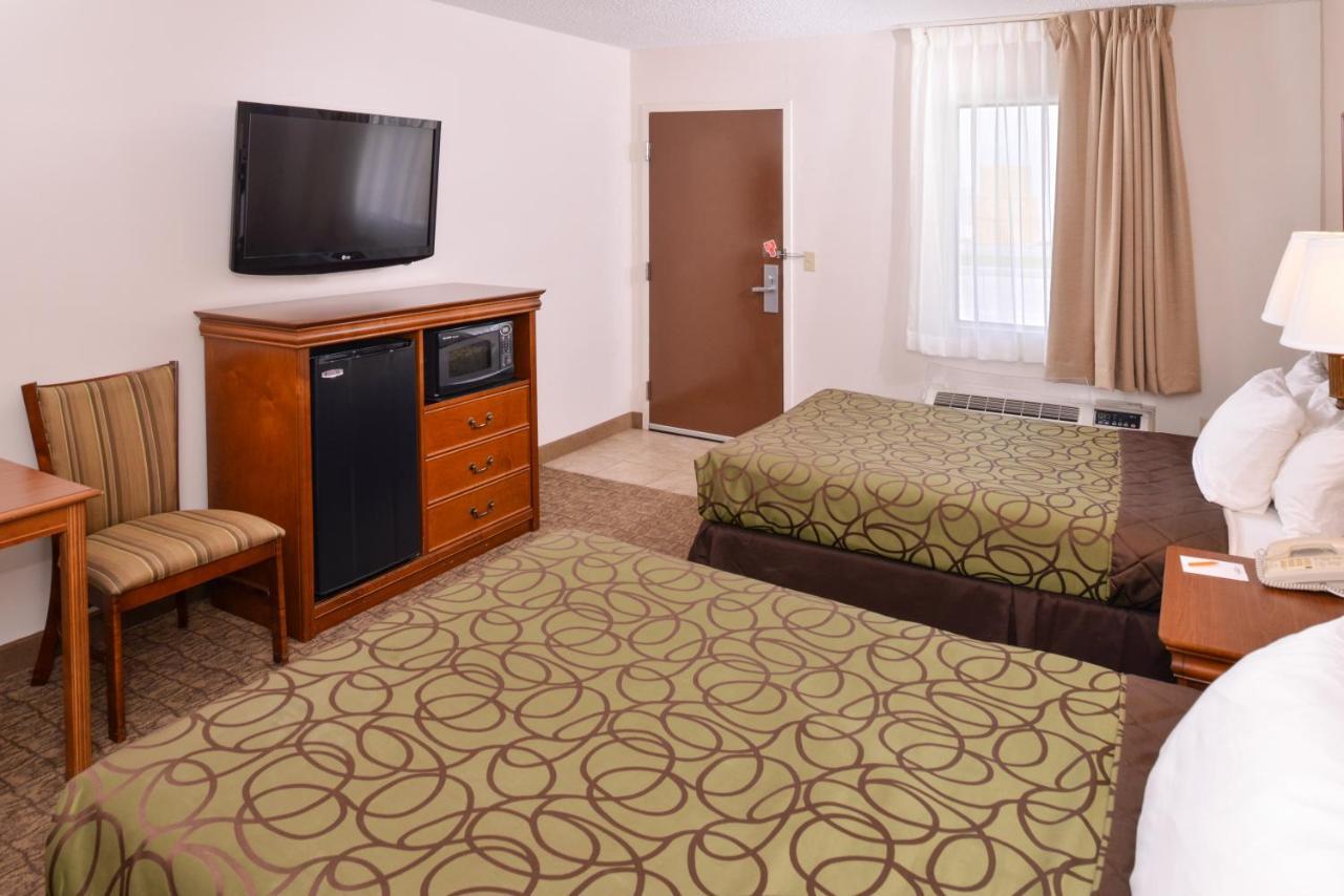 Briarwood Inn Of Geneva المظهر الخارجي الصورة